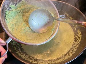 泰式绿咖喱牛肉——自制绿咖喱酱的做法 步骤7