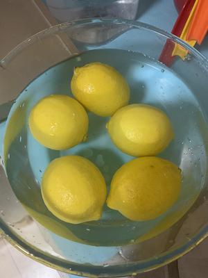 冰糖柠檬膏的做法 步骤1