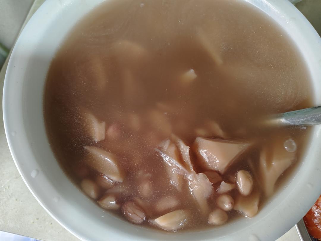 粉藕花生汤