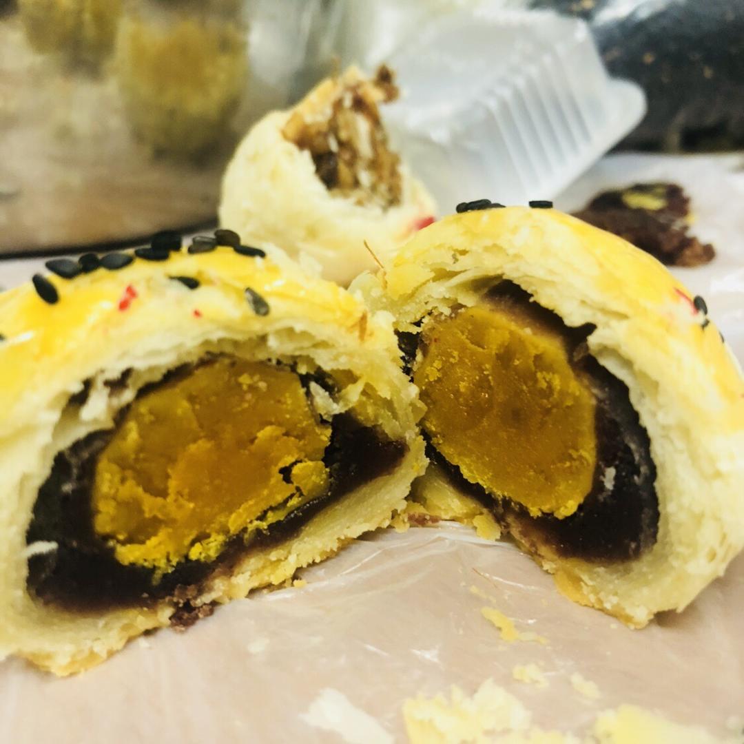 蛋黄酥