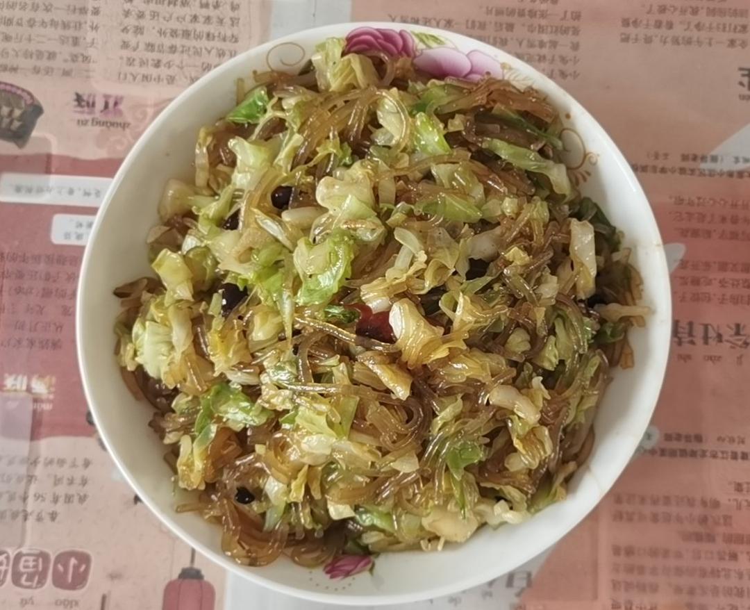 最近爱吃粉丝粉条～包菜炒粉丝