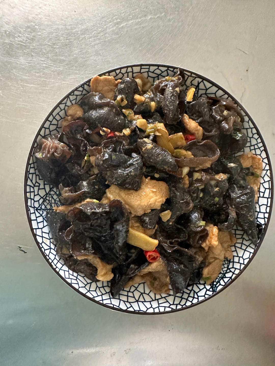 最喜爱的东北菜！木耳炒肉片