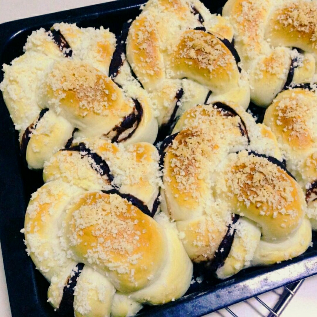 汤种椰蓉酥粒面包