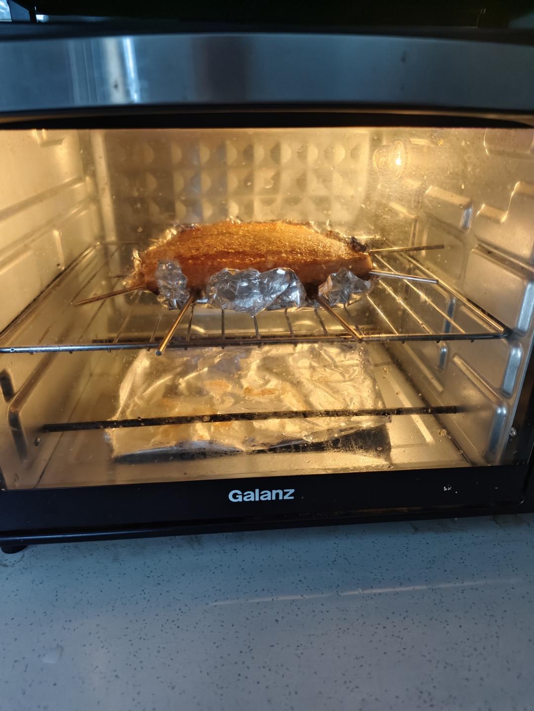 咔嚓脆的脆皮烧肉