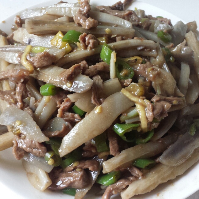 滑炒牛肉藕条 （家庭最快速、最简单入味的牛肉处理方法）
