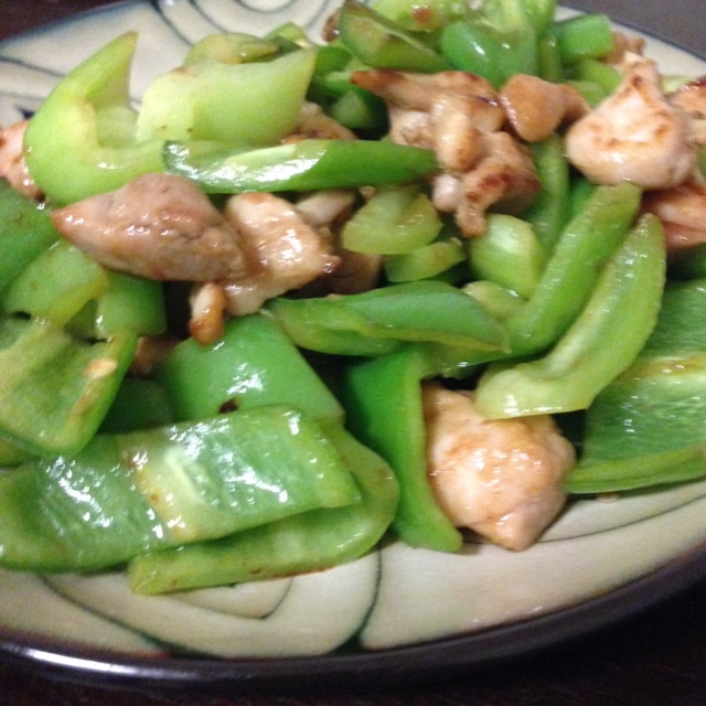 青椒炒鸡腿肉（大厨级别）