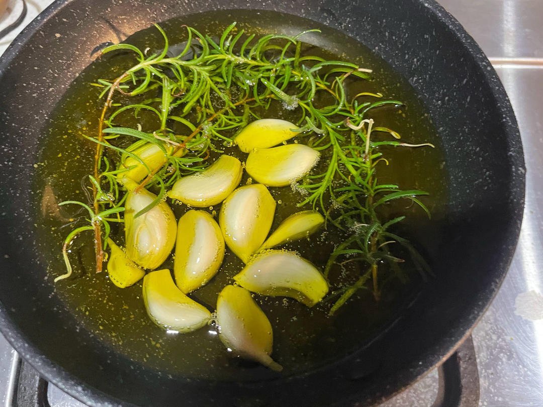 迷迭香橄榄油浸彩椒/油浸小番茄