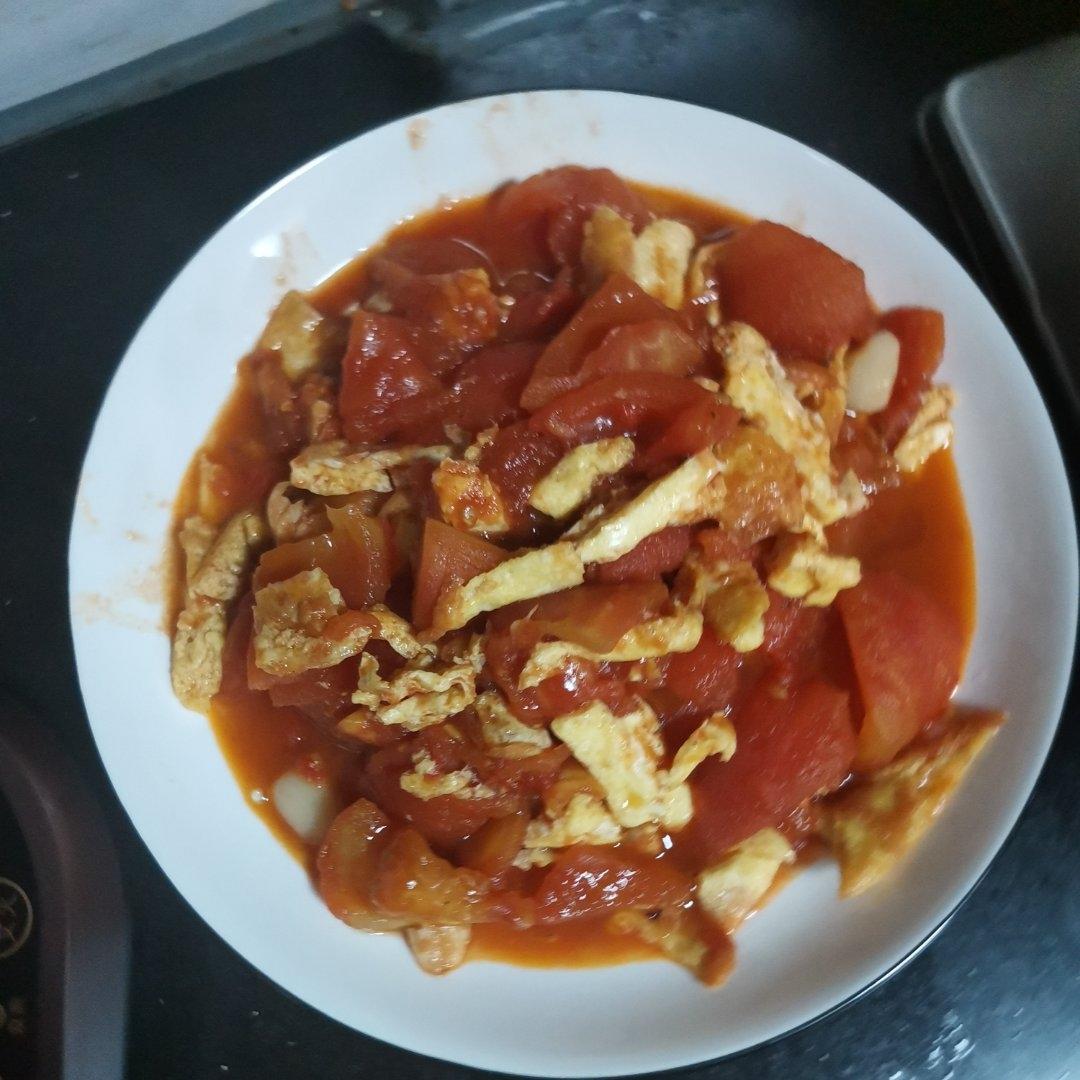 番茄炒鸡蛋（超浓的番茄味）