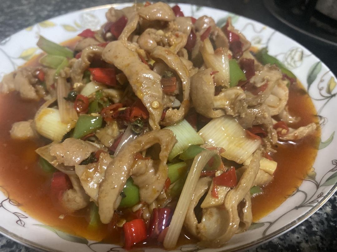 厨师长教你：“生爆肥肠”的正宗做法，一看就有食欲，先收藏起来