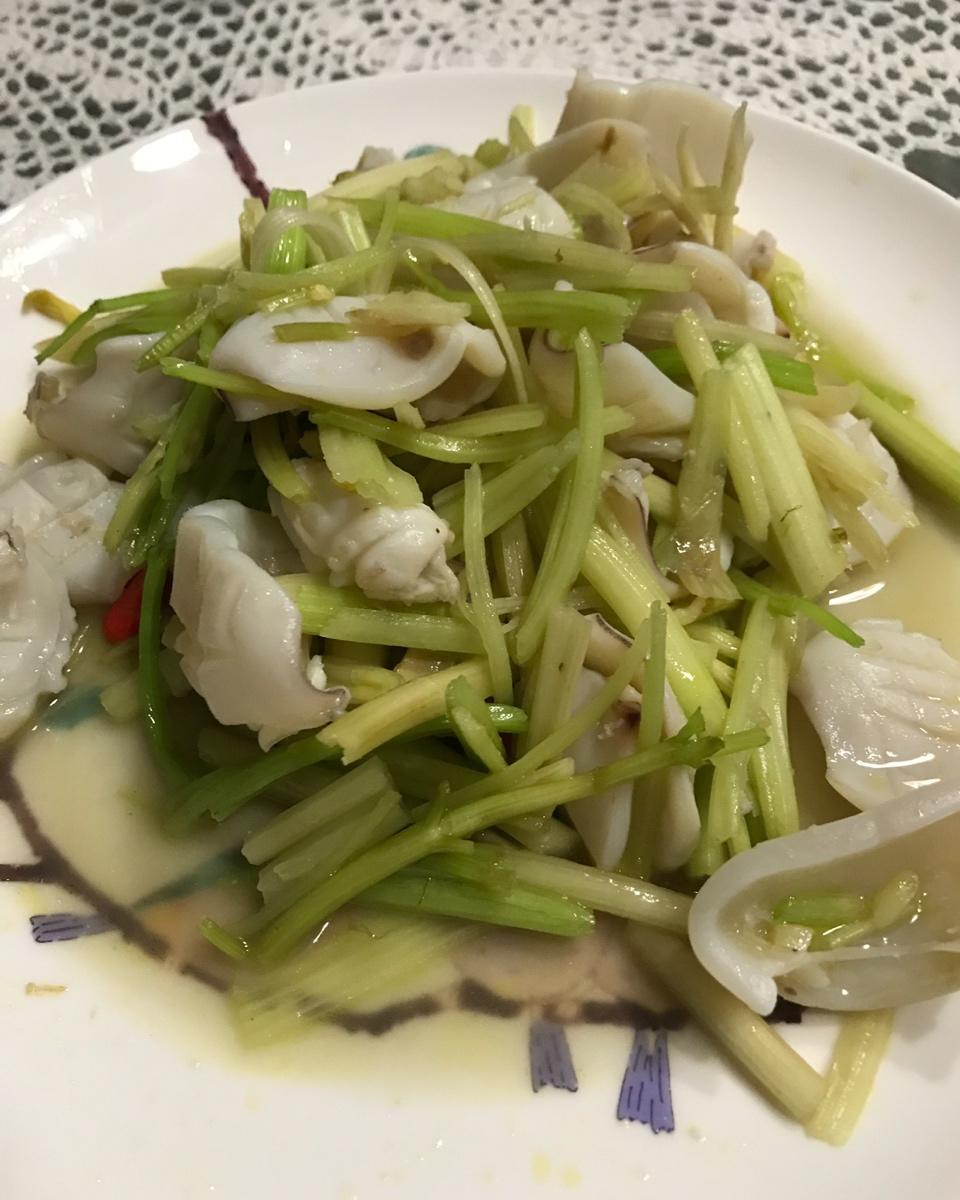 马家沟芹菜炒鱿鱼花