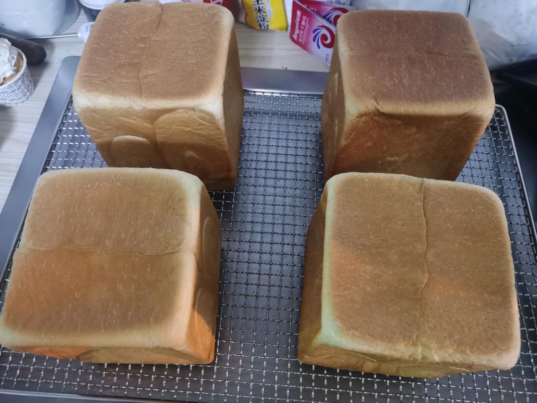 炼奶北海道吐司