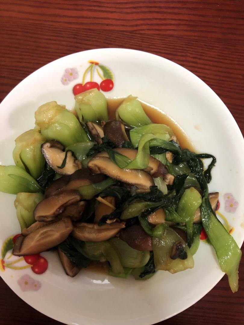 浇汁香菇油菜