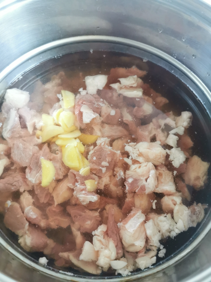 土豆烧牛肉的做法 步骤1