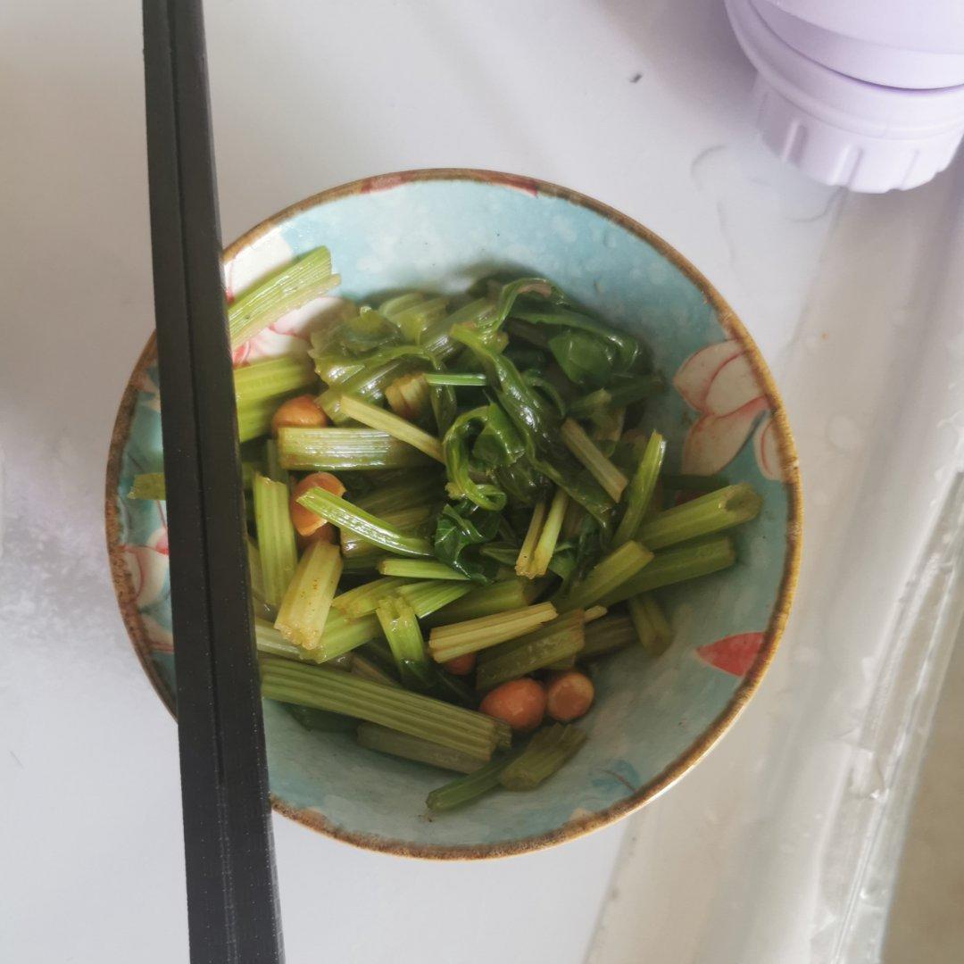 低脂凉拌芹菜