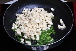 多春鱼豆腐盅的做法 步骤5