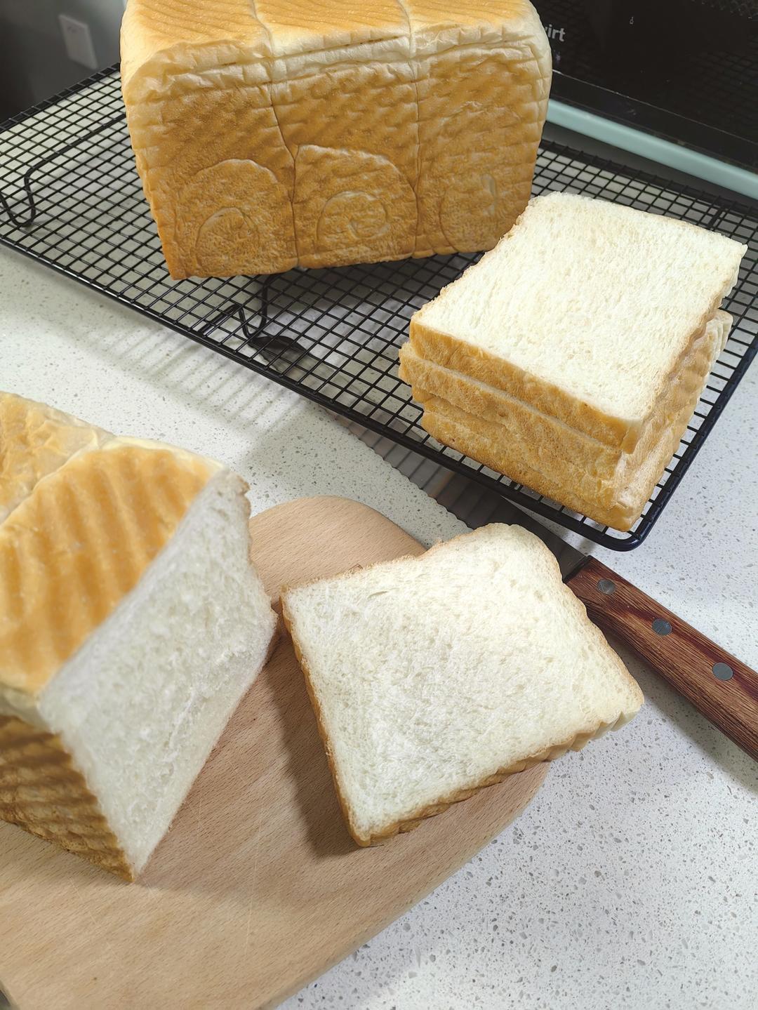 🍞低热量，超级柔软，蓬松，清甜三明治白吐司