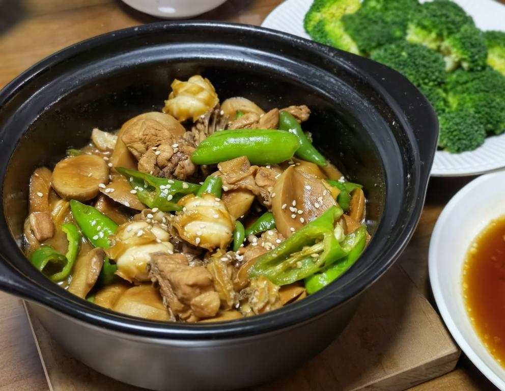 家庭版-鲍鱼鸡煲-多汁下饭！的做法