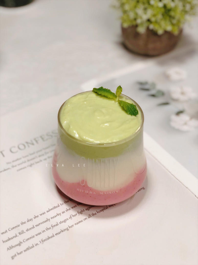 芒果、火龙果酸奶