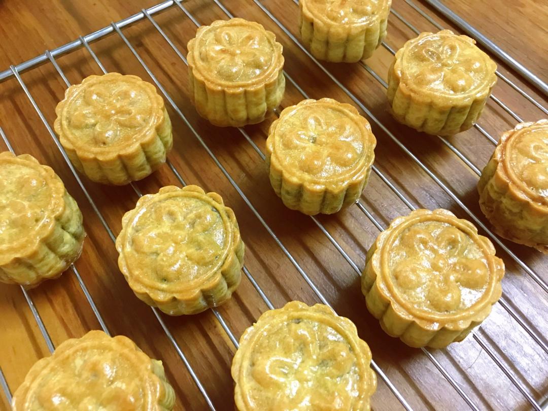广式蛋黄莲蓉月饼🥮含50g~125g饼皮馅料比例🥮
