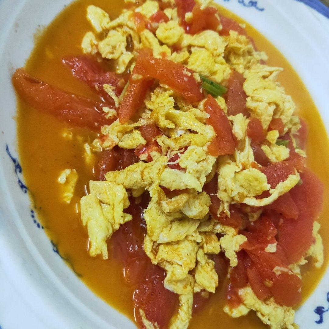 西红柿炒鸡蛋时，多加这一步，鸡蛋香嫩又入味