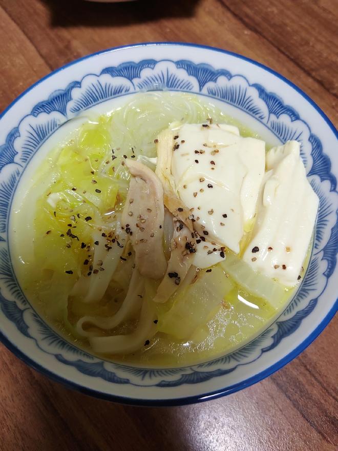白菜豆腐粉丝（挂面）汤的做法