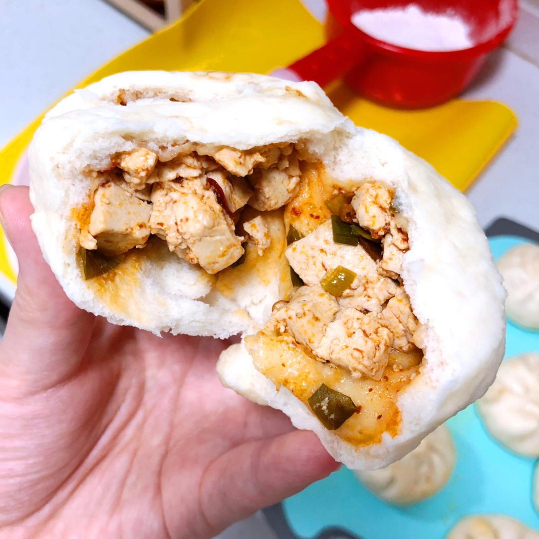 比肉包还好吃的香辣豆腐包！！