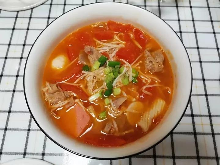 番茄肥牛