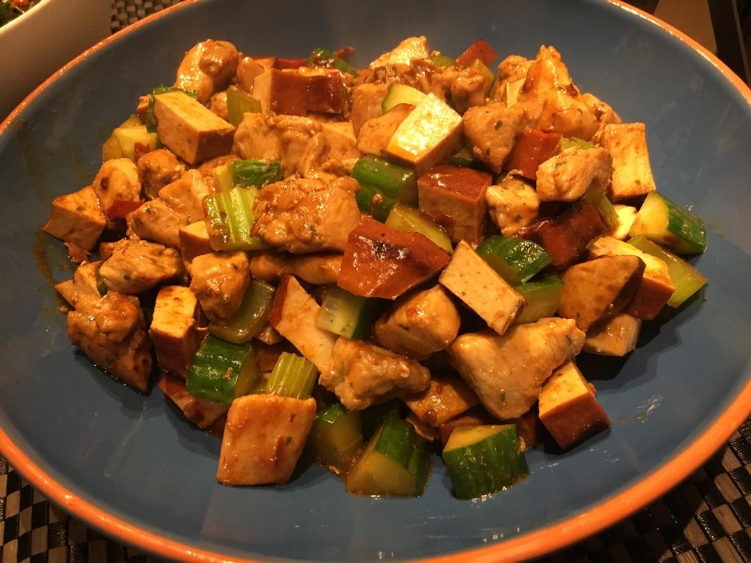 四川正宗宫保鸡丁