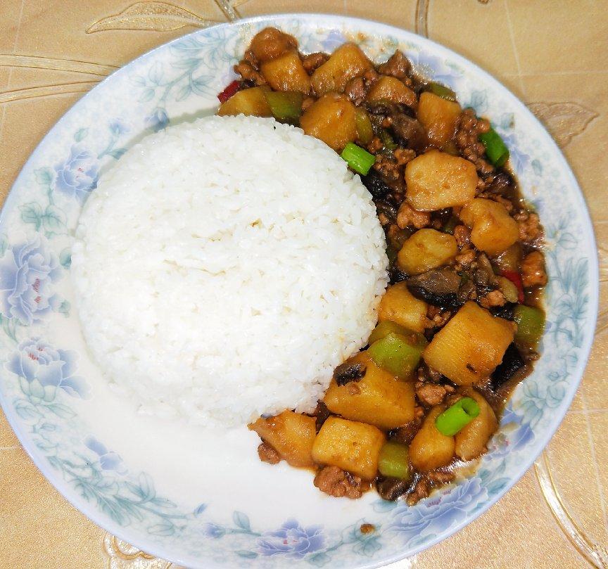 ㊙️香菇土豆肉沫拌饭❗️比外卖还好吃
