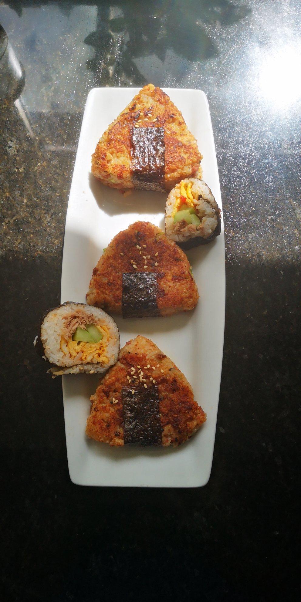 剩米饭这样做好吃好吃到转圈圈，自制日式海苔饭团