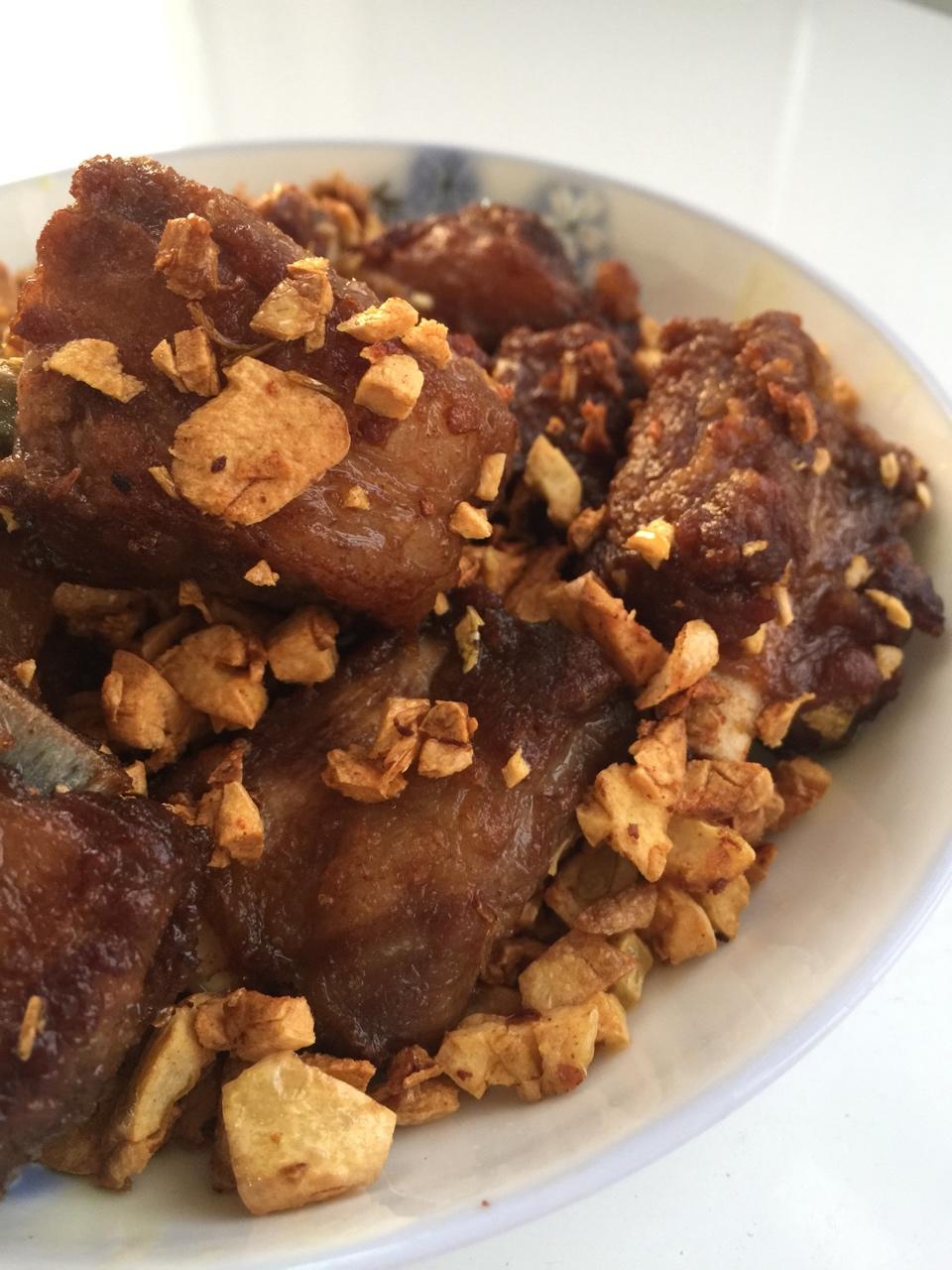 金牌蒜香排骨