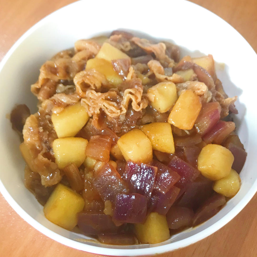 好吃到舔碗底的土豆肥牛拌饭