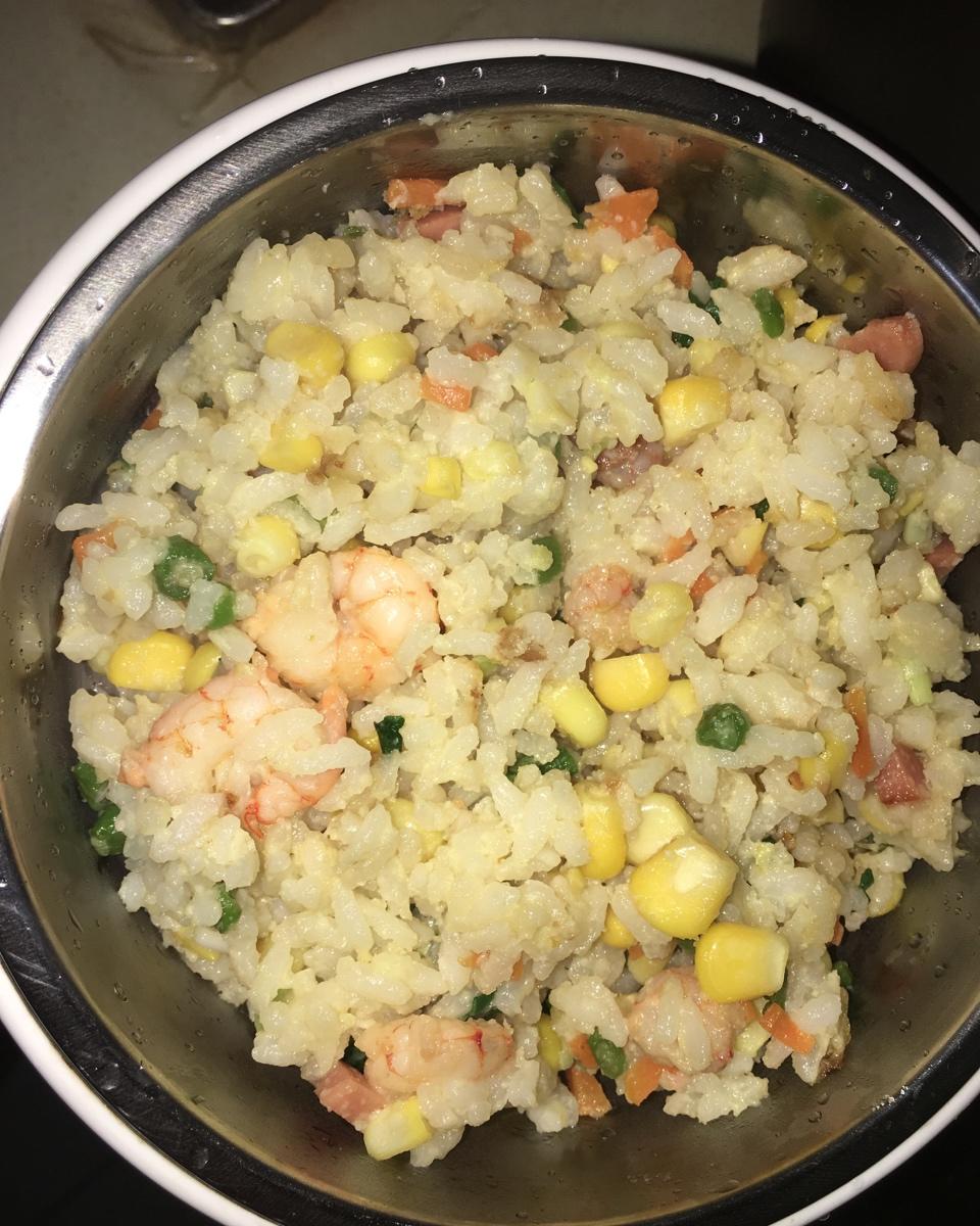黄金虾仁炒饭