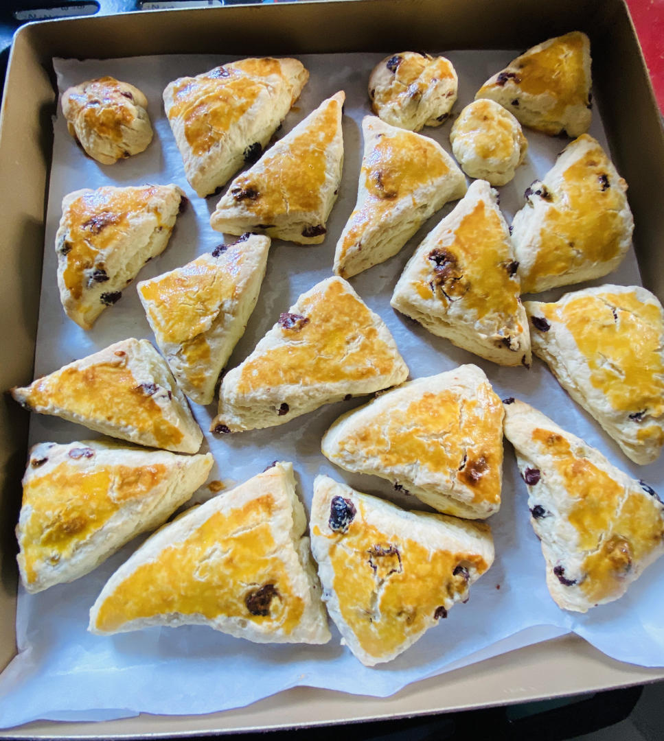 完美裂纹～百分百成功的超好吃奶香司康（禁止搬运）