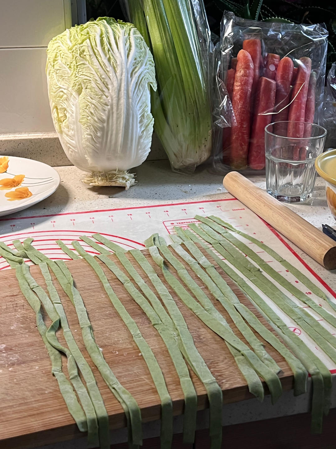 【小高姐】手擀肉臊面  手工做出口感劲道的擀面条