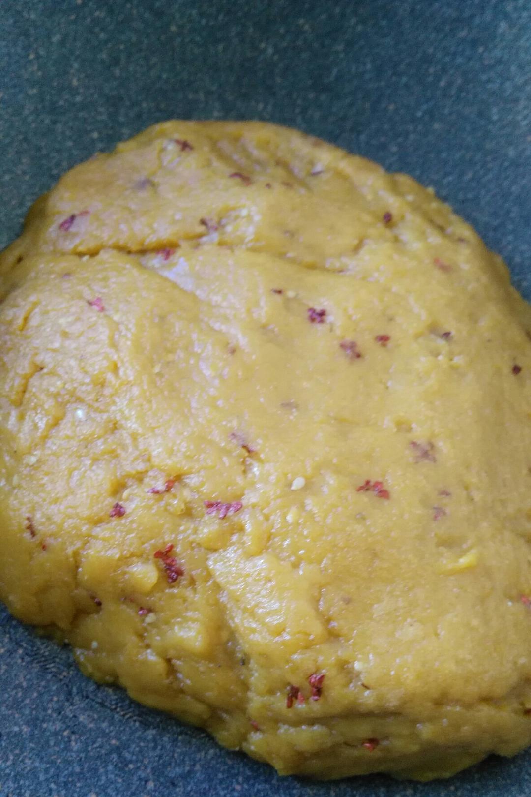 自制红薯泥馅 满城桂花香,花季不容错过, 来一场桂花雨,下到红薯馅里