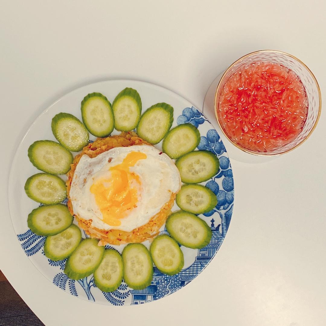 金枪鱼泡菜炒“菜花饭”|芥末的减脂餐