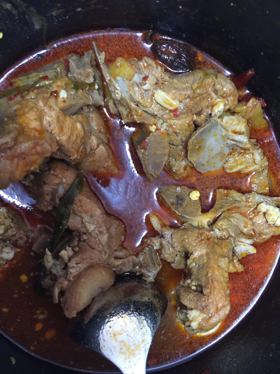 有滋有味香到吮指的酱骨架