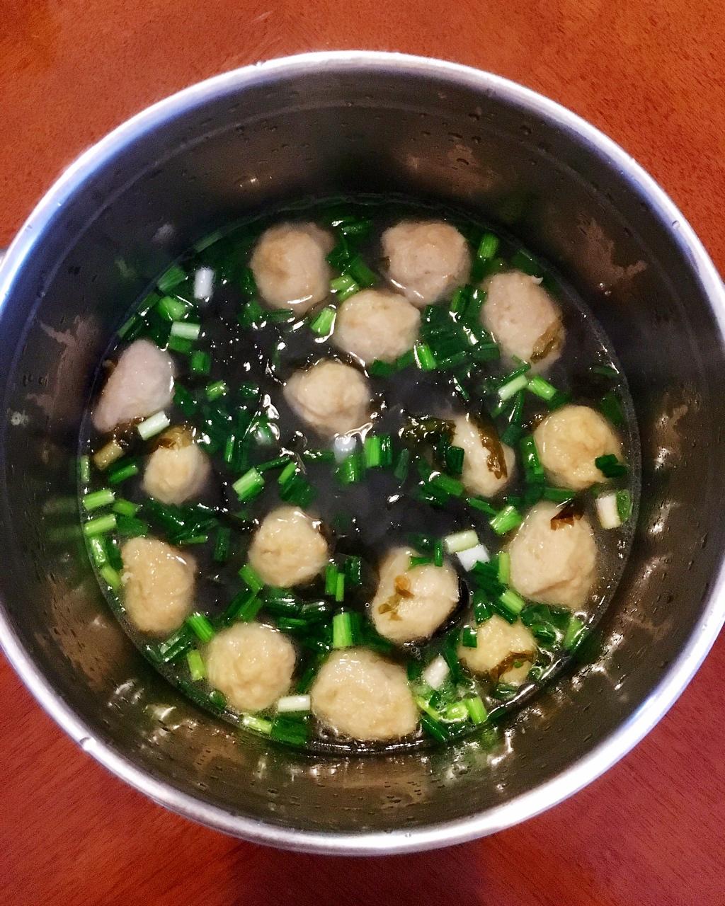 阿兔dt做的紫菜鱼丸汤