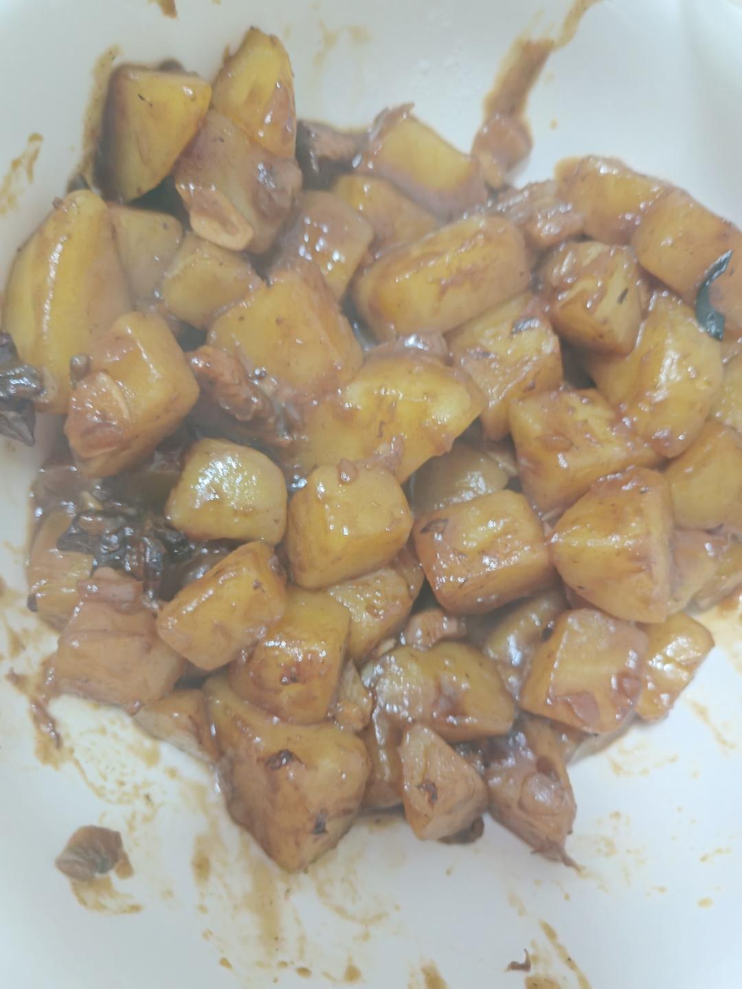 🔥巨下饭，软糯入味！比肉还好吃的红烧土豆