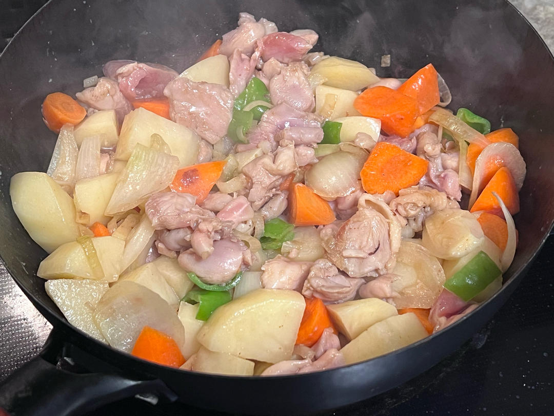 晚饭不费时☞咖喱鸡肉土豆