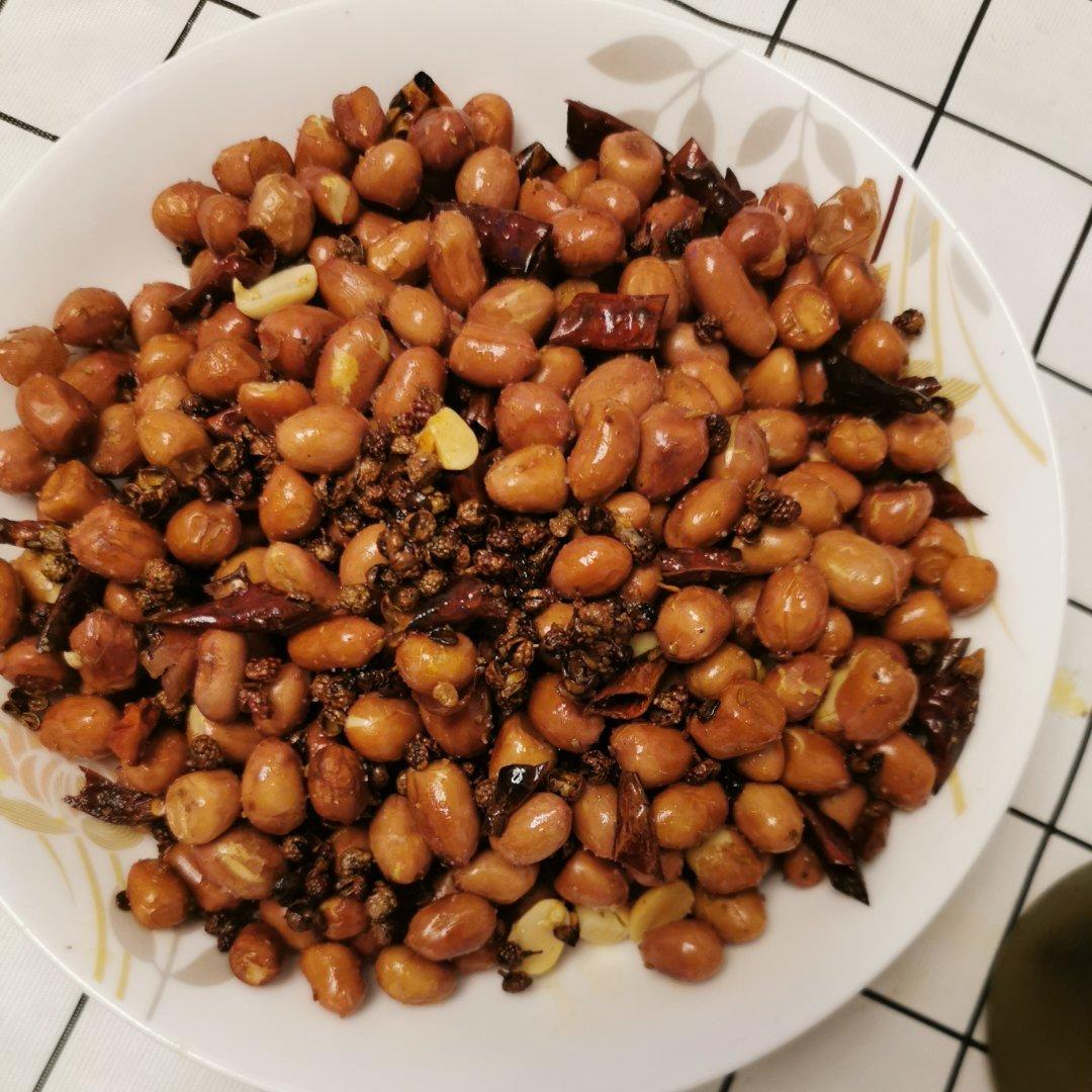 麻辣花生米
