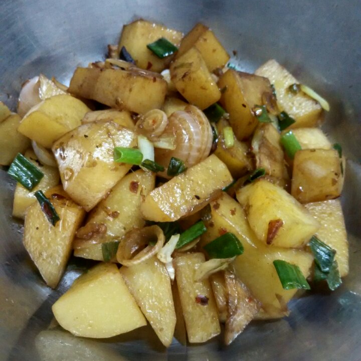红烧土豆块