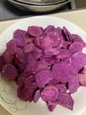 无糖无油超简单的紫薯饼的做法 步骤3
