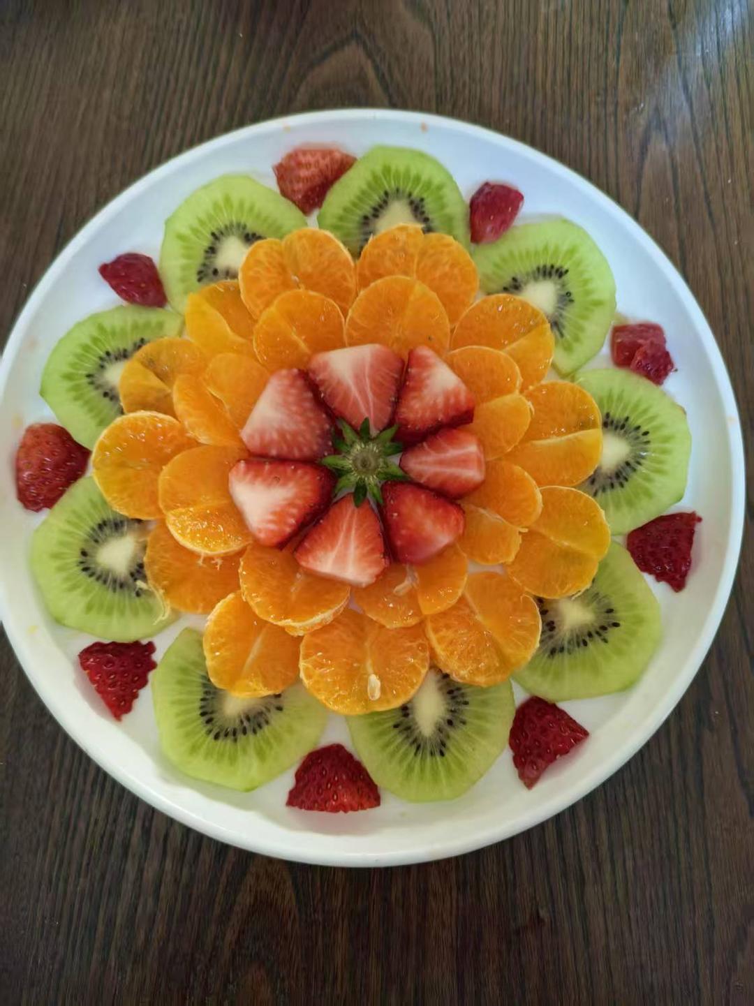 花开富贵水果拼盘