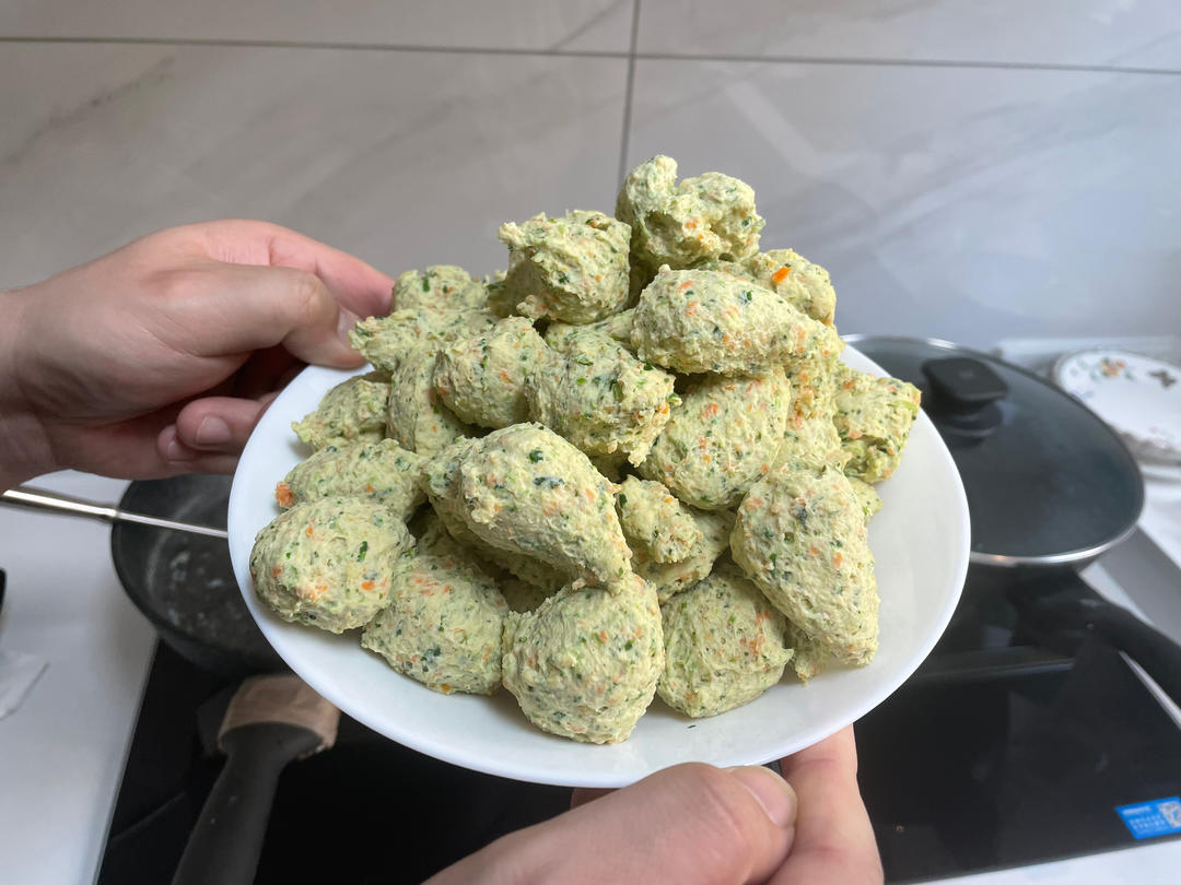 蔬菜鸡肉丸子