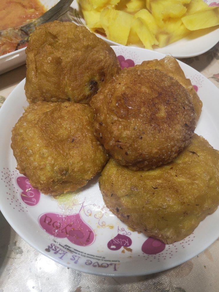 李子小美做的张家口人都爱吃的黄米面炸糕