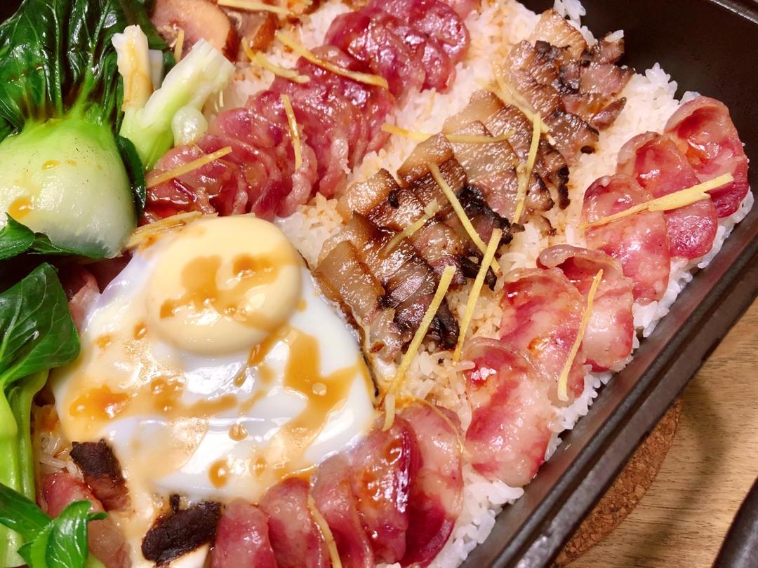 广式腊味煲仔饭
