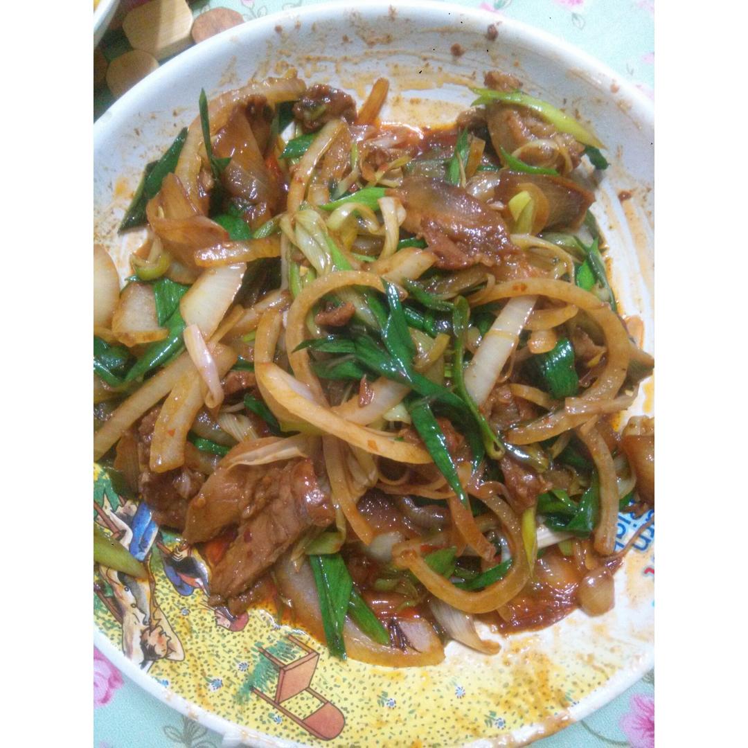 蒜苗回锅肉
