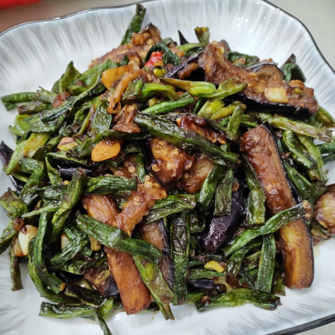 美味可口的豆角烧茄子！原来饭店都是这样做的